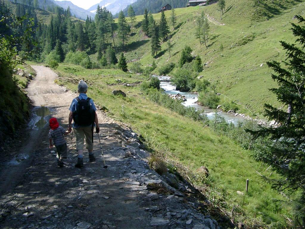 Familienparadies Wolfgangbauer Heiligenblut Buitenkant foto