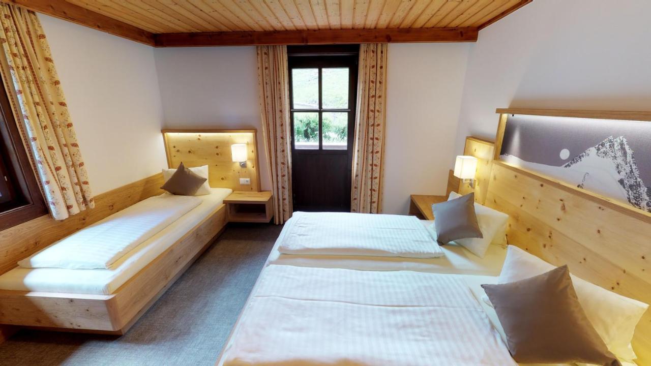 Familienparadies Wolfgangbauer Heiligenblut Buitenkant foto